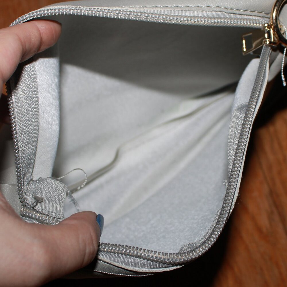 Unknown Brand Faux Leather Shoulder Bag - Picture 3 of 5